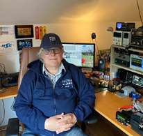 OM Rob, operator van radiostation HA7RJA OM Rob, operator van radiostation HA7RJA